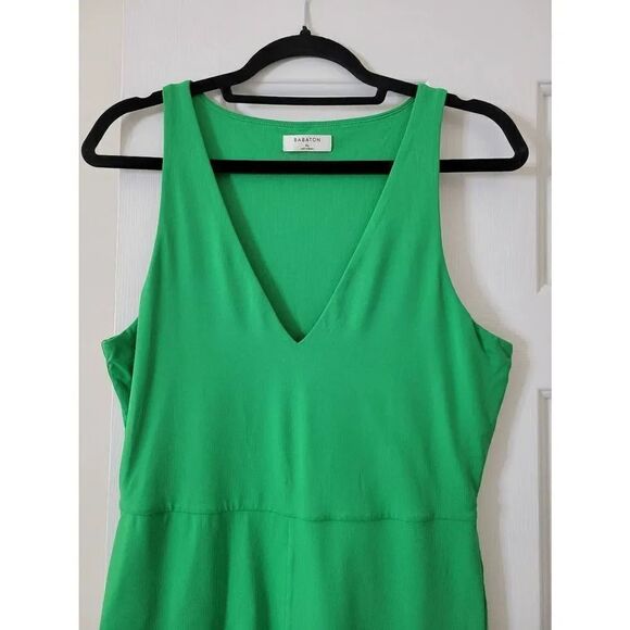 Babaton, Aritzia Contour V-Neck Romper Gloss Green Size XL - Picture 5 of 10